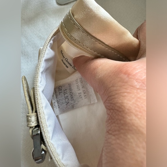 🙏Dior 3 Small Pouches (brandnew) - Picture 13 of 17